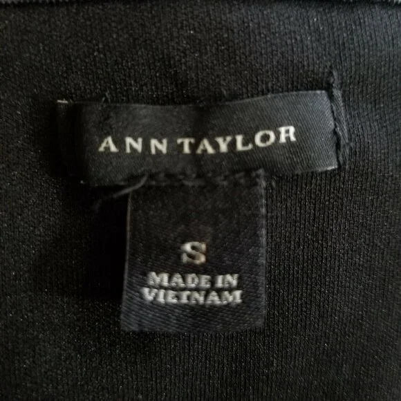 Ann Taylor Black Lace Top Scalloped Eyelash Tiered S - Picture 9 of 10